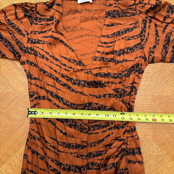 Anine Bing Penelope Wrap Orange and Black Tiger Print Silk Dress Small - Picture 8 of 10